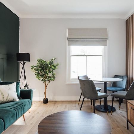 Stunning & Stylish 2 Bed Flat In West London Lejlighed Eksteriør billede