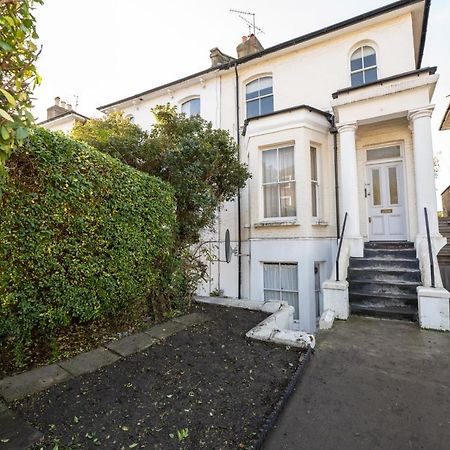 Stunning & Stylish 2 Bed Flat In West London Lejlighed Eksteriør billede