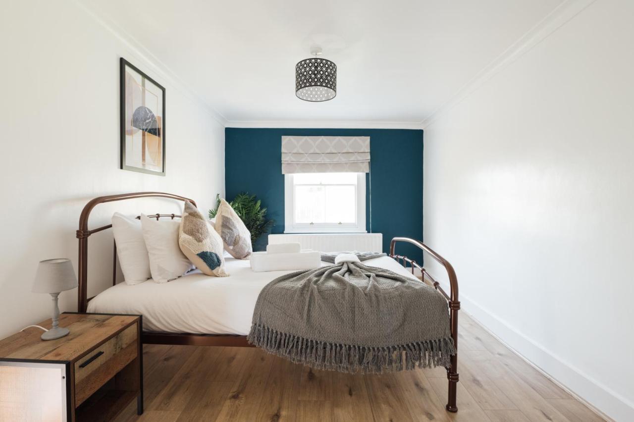 Stunning & Stylish 2 Bed Flat In West London Lejlighed Eksteriør billede