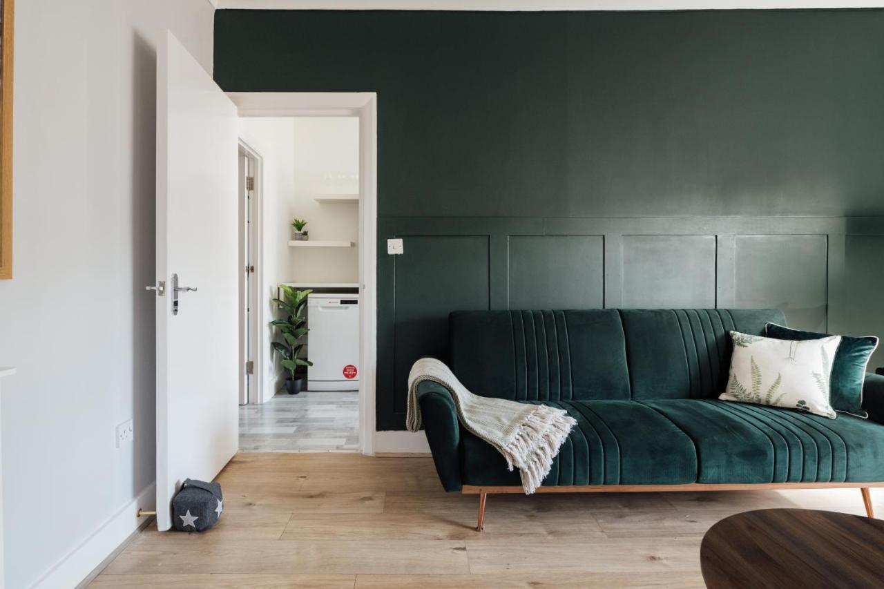 Stunning & Stylish 2 Bed Flat In West London Lejlighed Eksteriør billede